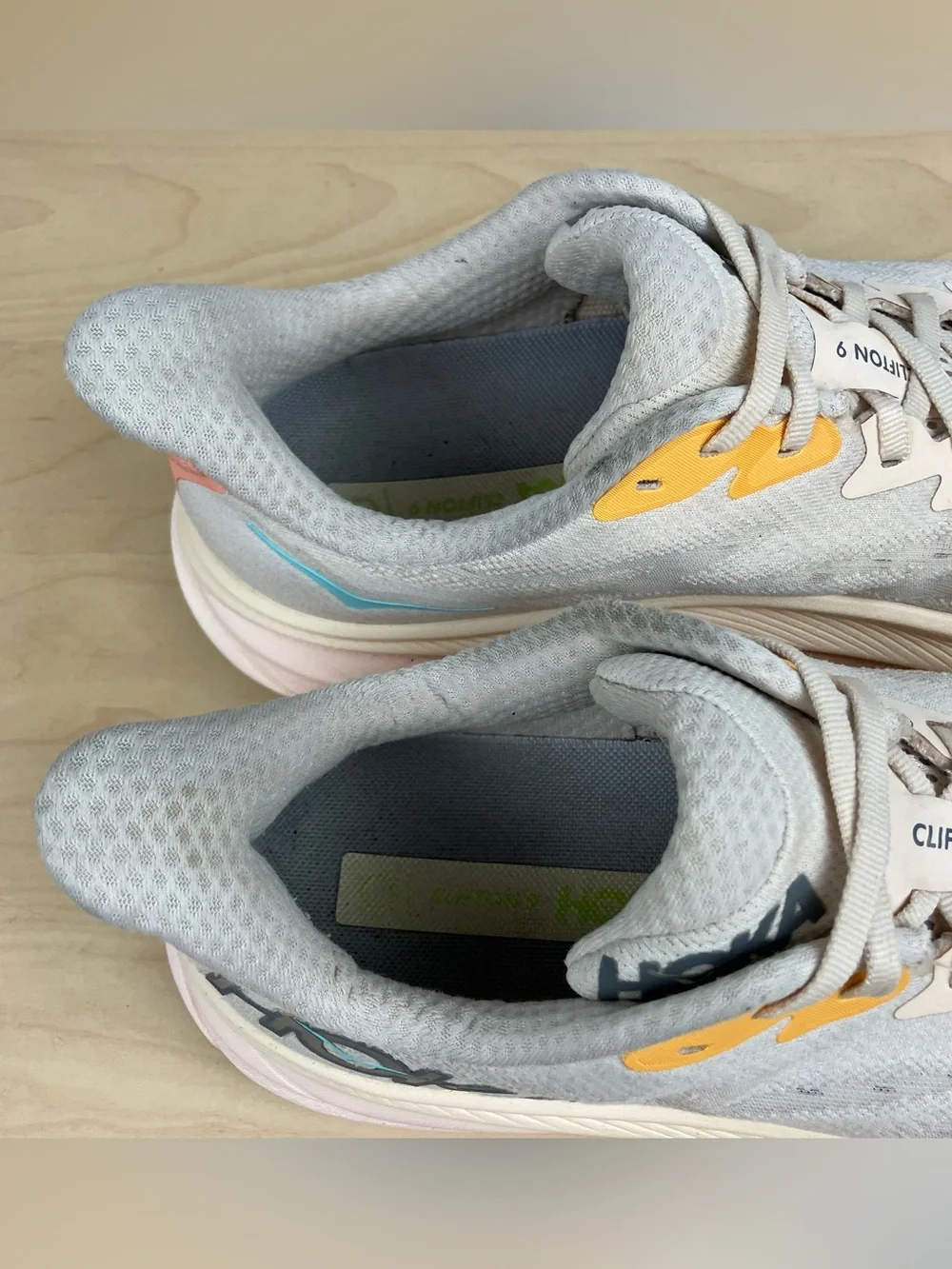 Hoka One One Women’s Size 9.5 B Clifton 9 Vanilla Astral Athletic Running Shoes